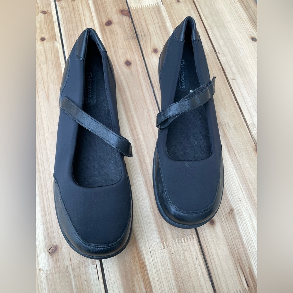 Footwear  shoes